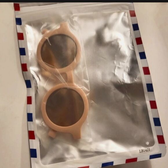 NWT Stylish Children’s Round Retro Sunglasses Toddler Sunnies - Picture 7 of 9